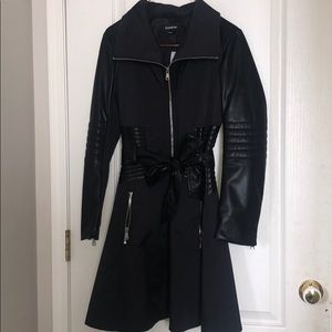 BEBE Bond moto detail trench coat